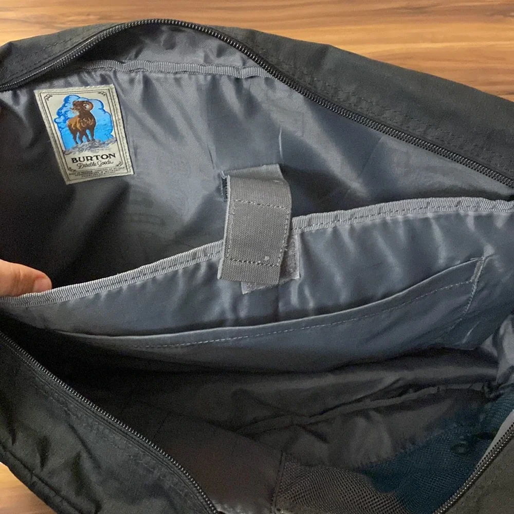 Burton Messenger Bag